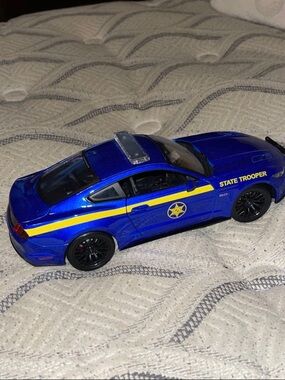 Maisto State Tropper Police Car Toy Collectible Used Pre Owned No Box Collectors